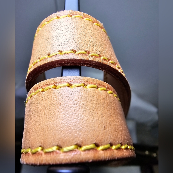 Louis Vuitton Babylone Monogram Tote - Picture 4 of 16